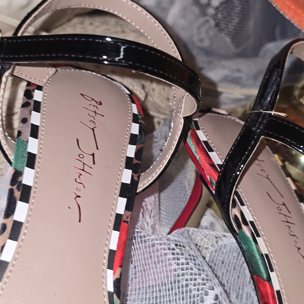 Betsey Johnson Red and Black Heels - Picture 3 of 10